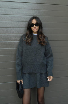 Allegria™ - Modischer Pullover und Rock in Grau