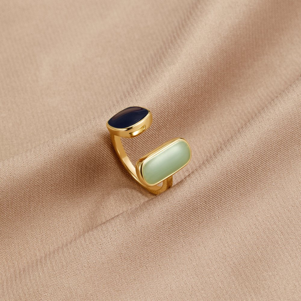 Umkrempelter Ring mit Aquamarin