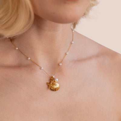 Aria Shell Charm Halskette