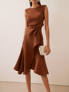 Beatrice | Drapiertes Asymmetrisches Midikleid in Kaffee