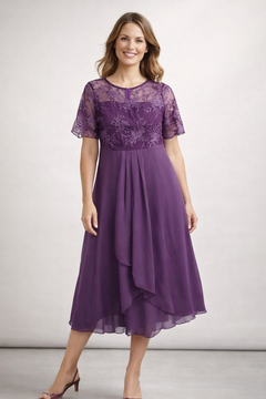 Beatrice | Zartes Spitzen Chiffon Midikleid in Lila