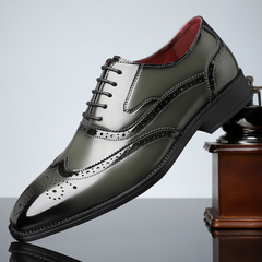 Matthias®️ - Brogue-Schuhe aus Leder in Olive