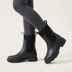 Charlotte | Damen Robuste Profilsohle Chelsea-Stiefel in Schwarz