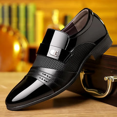 Julius®️ - Prestige Oxford Schuhe in Schwarz