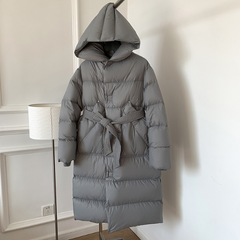 Langer Wintermantel mit Kapuze in Grau