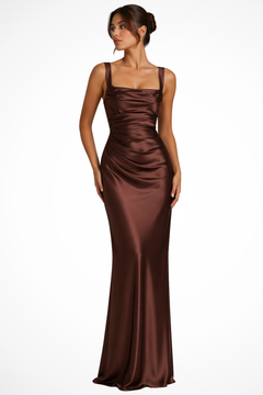 Mona | Damen Elegantes Square Neck Hochzeitsgäst Maxikleid in Braun