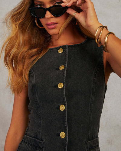 CORINNE  | Komplett in Denim mit raffinierten Details