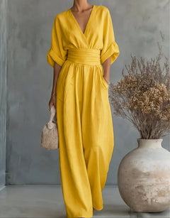 Xylora - Hochwertiger weitbeiniger Jumpsuit mit V-Ausschnitt in Gelb