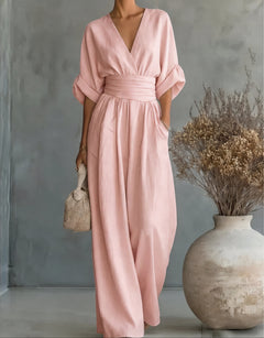 Xylora - Hochwertiger weitbeiniger Jumpsuit mit V-Ausschnitt in Hellrosa