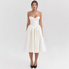 Marlene | Damen Cocktailkleid trägerlos Korsett-Oberteil ausgestellter Satinrock in Weiß