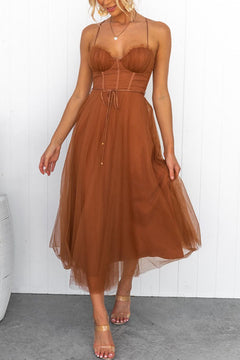 Damen Korsett-Midikleid mit Herzausschnitt und Tüllrock in Rostbraun