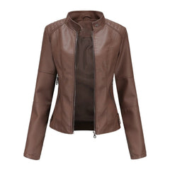 Katharina | Damen Kurze Taillierte Kunstleder Bikerjacke mit Reißverschluss in Braun