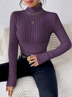 Damen Langarm Rollkragenpullover mit vertikalem Rippmuster in Lila