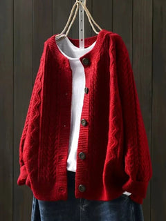 Johanna | Damen Oversized Zopfmuster-Cardigan mit Knopfleiste in Rot