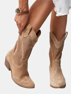 Clara | Damen Perforierte Stiefel Blockabsatz Wildlederoptik in Braun
