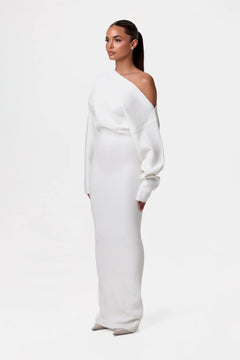 Damen Schulterfreies Strickkleid mit Asymmetrischem Ausschnitt Langen Ärmeln und Maxilänge in Weiß