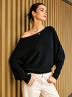 Damen Strickpullover mit asymmetrischem Schulterausschnitt und Fledermausärmeln in Schwarz