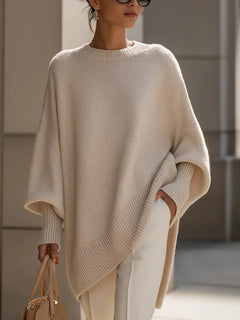 Damen Strickpullover mit Rundhalsausschnitt und Fledermausärmeln sowie Rippstricksaum in Beige