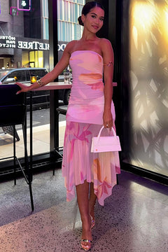 Damen Trägerloses Midikleid mit gerafftem Oberteil und asymmetrischem Meshsaum in Rosa