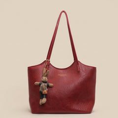 Mia | Damen Veganleder Tote Bag Schultertasche mit Plüsch-Anhänger in Rot