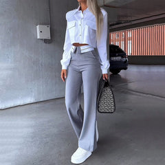 Damen Zweiteiliges Set mit Crop-Bluse Hemdkragen Brusttaschen und Schlaghose mit hohem Bund in Grau