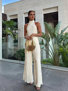 Damen Zweiteiliges Set mit Neckholder-Oberteil und weiter Hose mit Plissee-Oberfläche in Beige
