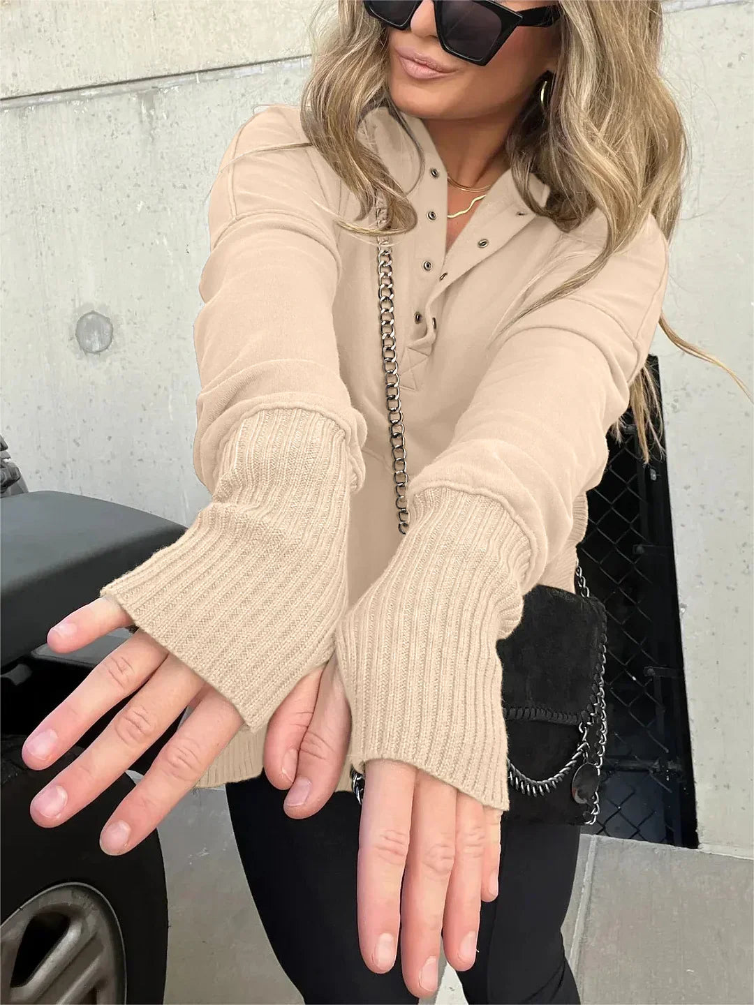 Emmanuelle - Hoodie mit Knopfleiste - Mit Handwärmern