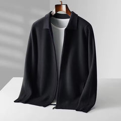 EDWIN - FEINSTRICK-STRICKJACKE MIT REISSVERSCHLUSS in Schwarz