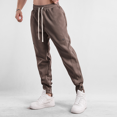 Nariko | Supreme Comfort Freizeithosen in Braun
