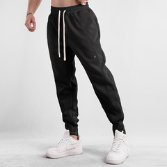 Nariko | Supreme Comfort Freizeithosen in Schwarz