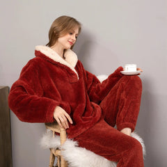 Krista - Pyjama-Set aus dickem Fleece in Rot
