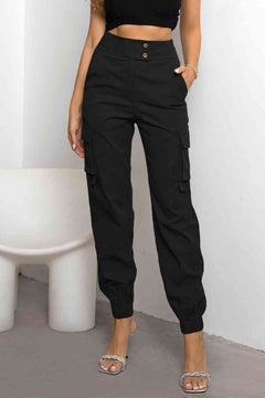 Victorya - Hochtaillierte Cargo-Hose in Schwarz