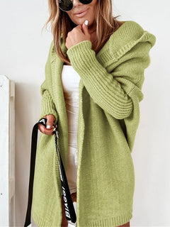 Vivi - Halblange Jacke mit Kapuze und regelmäßigen Nähten in Hellgrün