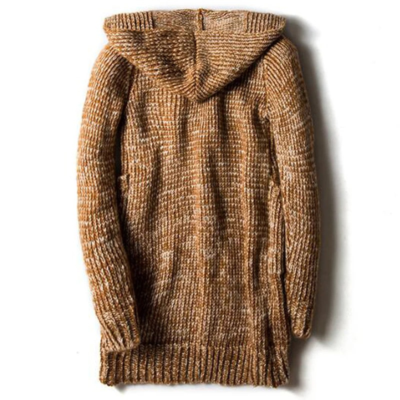 Eleganter Herren-Strickjacke mit Kapuze | Strick