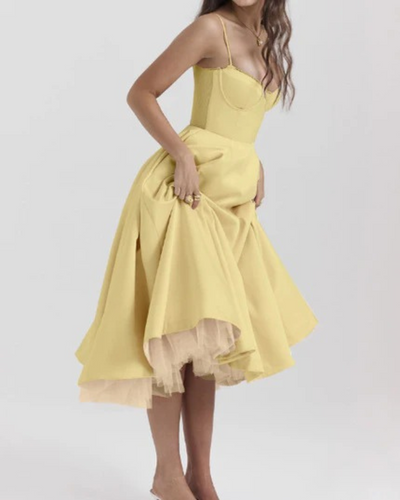 Elegantes Partykleid mit Volumen | Midi