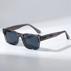 Nala | Quadratische Premium-Sonnenbrille in Grau