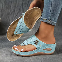 Ysola - Softtouch-Keilsandalen in Hellblau