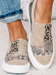 Astrid - Bequeme Slipper - Vielseitiger Damenschuh in Khaki