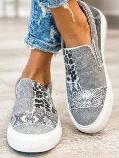 Astrid - Bequeme Slipper - Vielseitiger Damenschuh in Grau