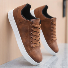 Herren klassische elegante Sneaker | Bequem in Braun