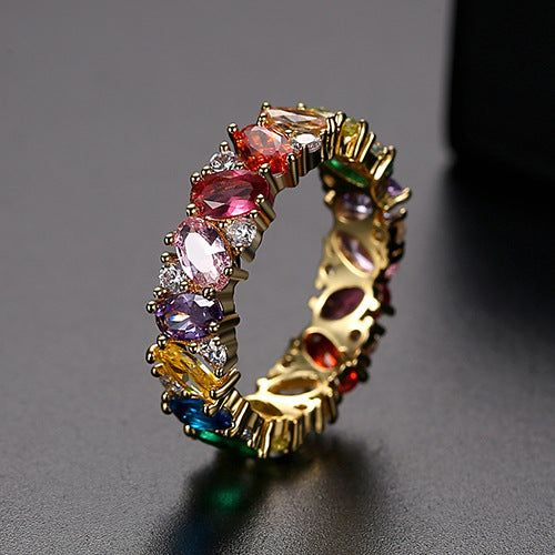 Vintage-Ring in mit farbigem Zirkon