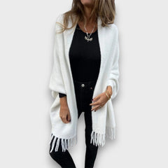 Meliora – Elegante Strickjacke mit Fransen in Weiß