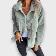Yarila – Kuschelige Jacke in Grün