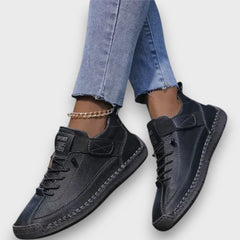 Kyrana – Orthopädische Sneakers in Schwarz