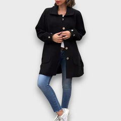 Arlina – Klassischer Mantel in Schwarz