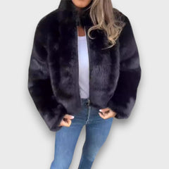 Veyla – Elegante Kurzjacke in Schwarz