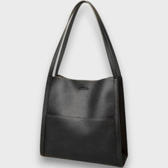 Marisse – Klassische Schultertasche in Schwarz