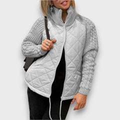 Ravinne – Steppjacke mit Strickärmeln in Grau
