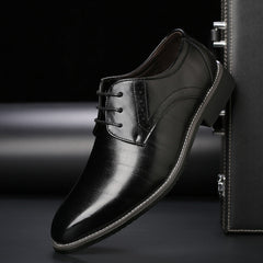 Victor | Herren Elegante Brogue Schnürschuhe in Schwarz