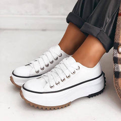 Velia™ - Bequeme Plateau Sneaker für Damen in Weiß